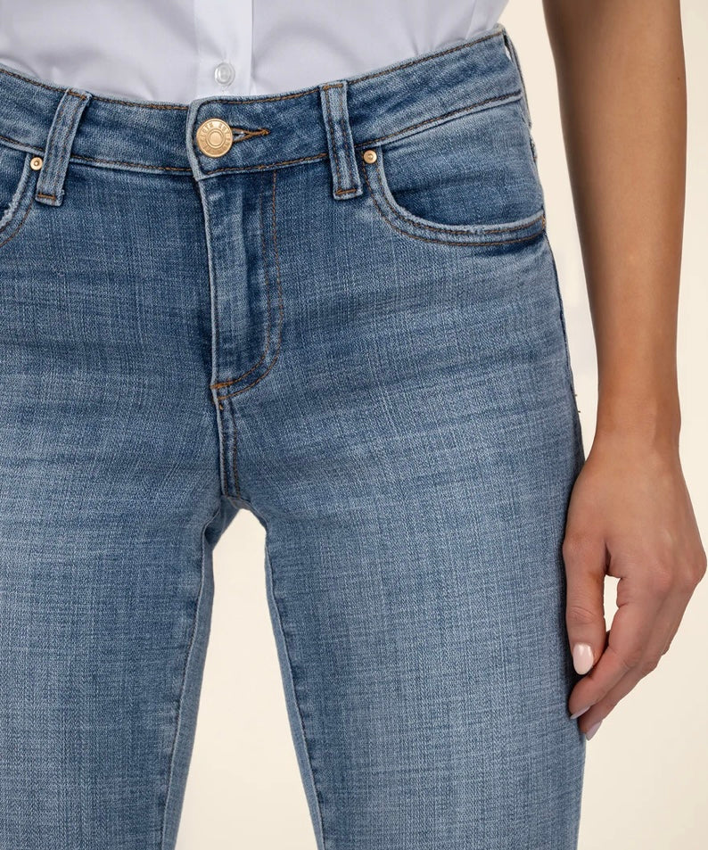 Amy Straight Leg Crop