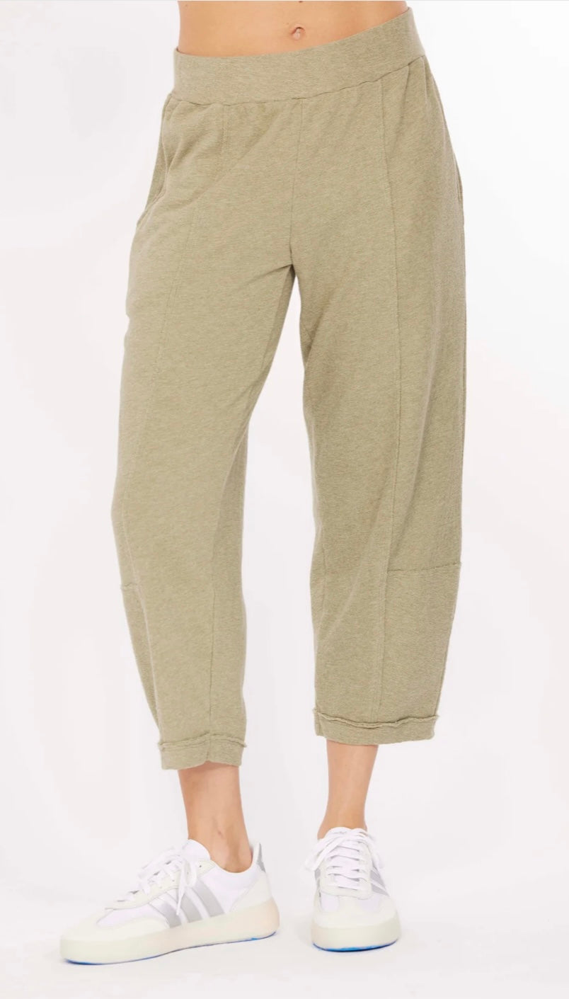 Relaxed Lantern Pant