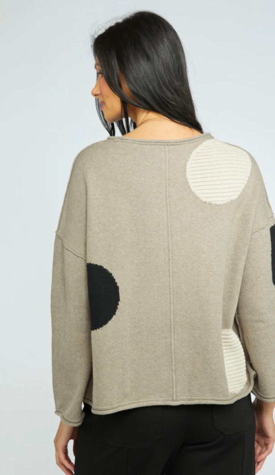 Statement Circle Pullover
