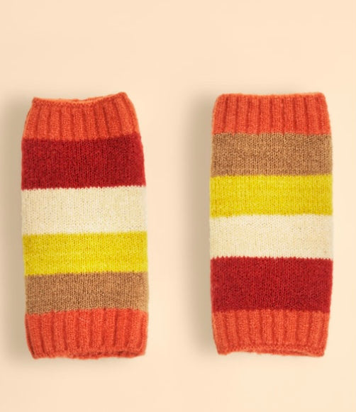 Lila Wrist Warmers