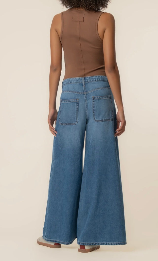 Blake High Rise Crop Super