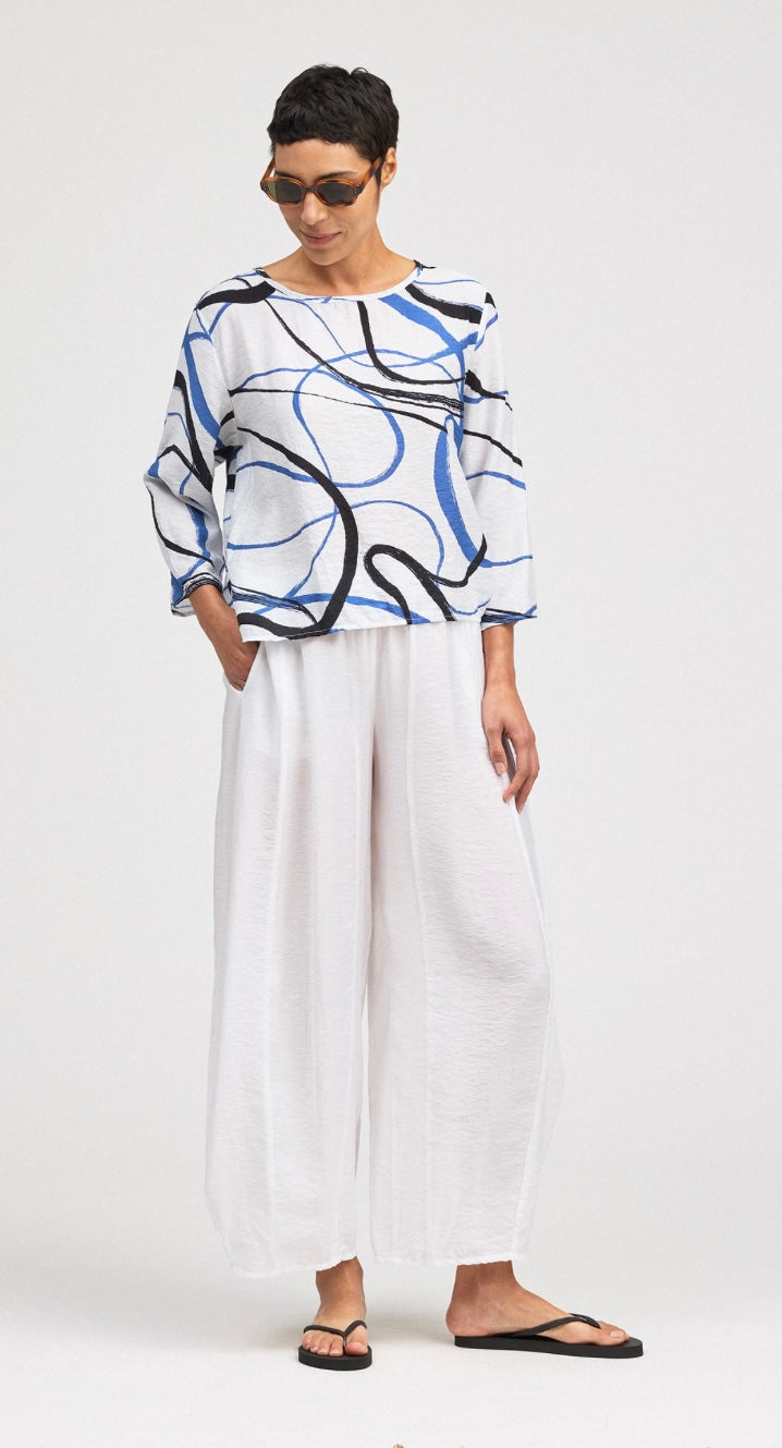 3/4 Slit Back Top