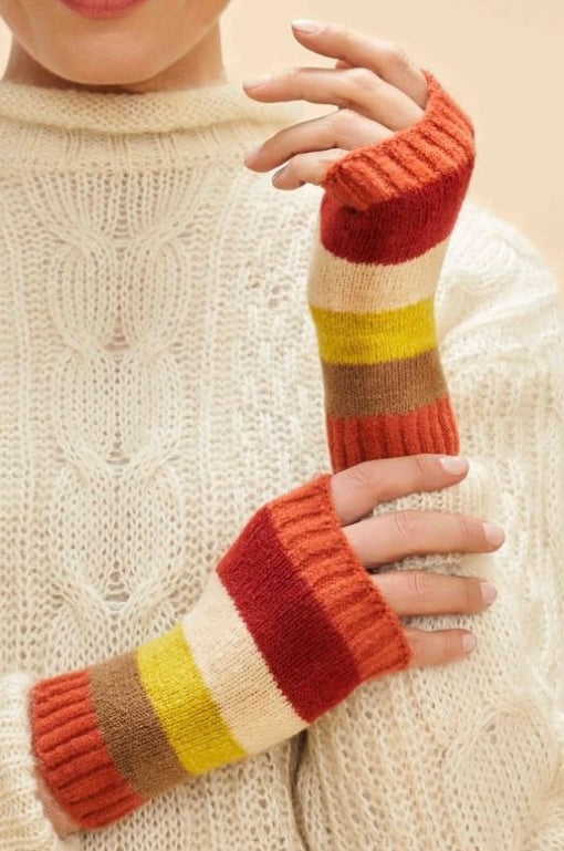 Lila Wrist Warmers