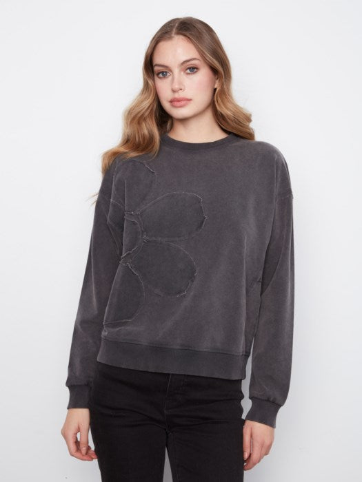 L/S Top W/Flower Applique