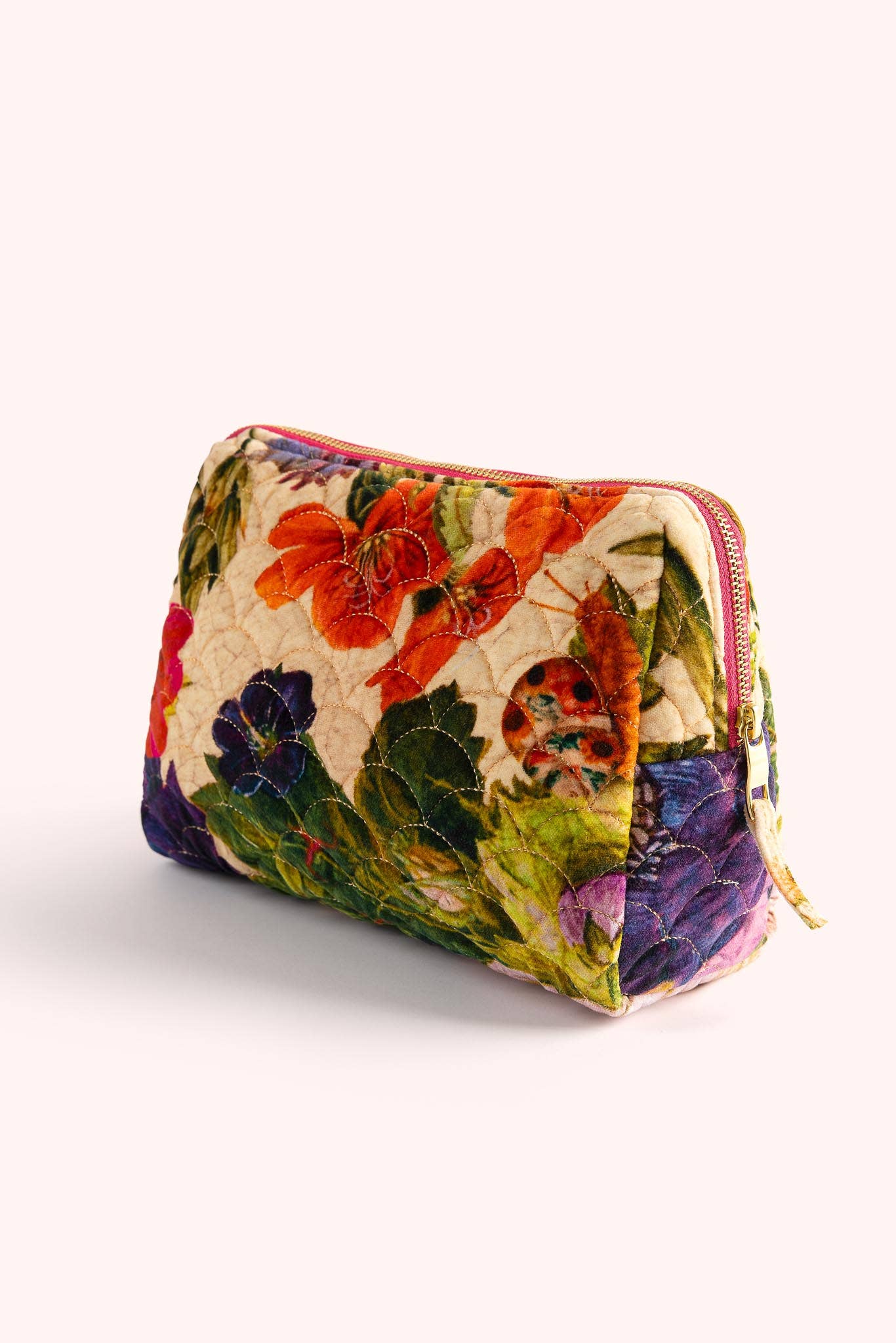 Quilted Washbag - Cream Posy